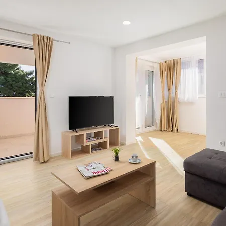 Juranovic Apartment *