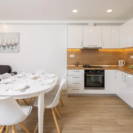 Juranovic * 마카르스카