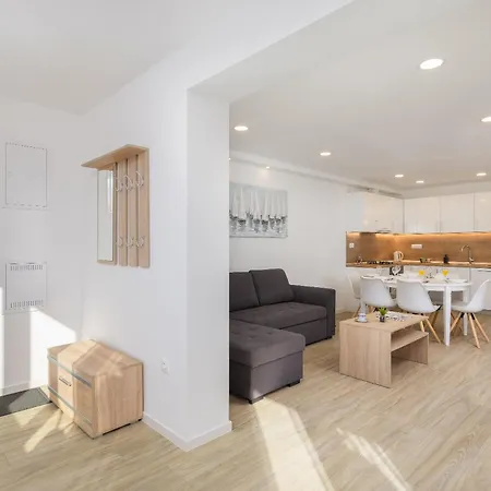 Juranovic Apartment *