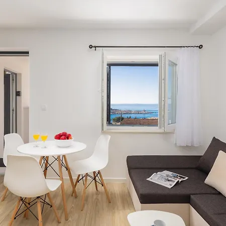 Apartamento Juranovic Makarska
