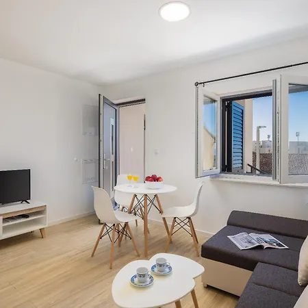 Juranovic Apartment *