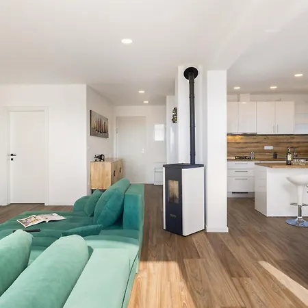 Apartment Juranovic