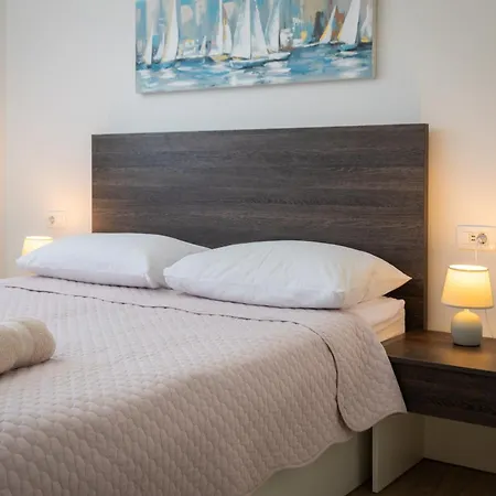 Juranovic Apartments * Makarska