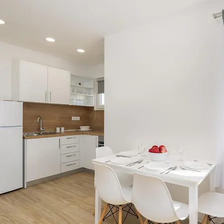 Juranovic Apartments * Makarska