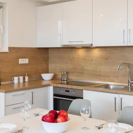 Juranovic Apartment Makarska