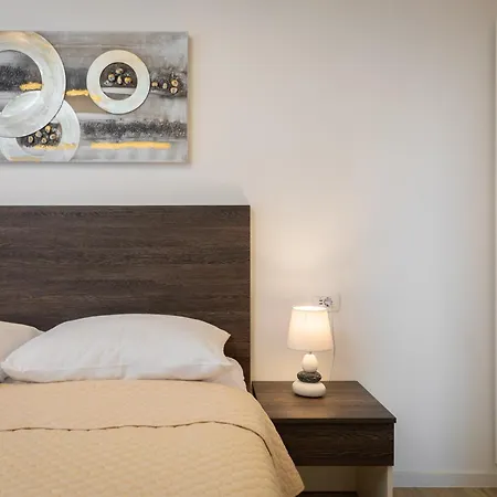 Juranovic * Makarská